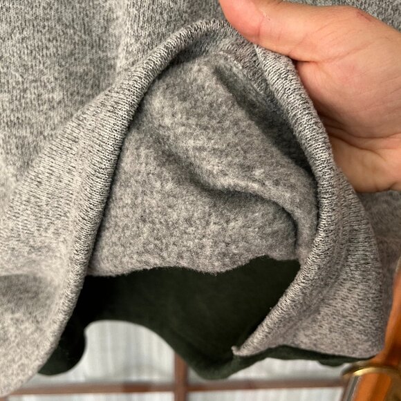 IZOD Men's Advantage Performance Crewneck Sweater Fleece - Picture 7 of 7